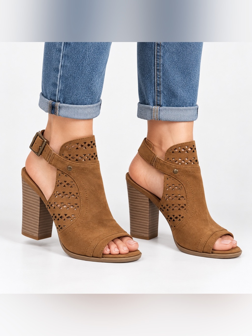 American Eagle Womens 9 Brown Laser Cut Block Heel Sandals Boho